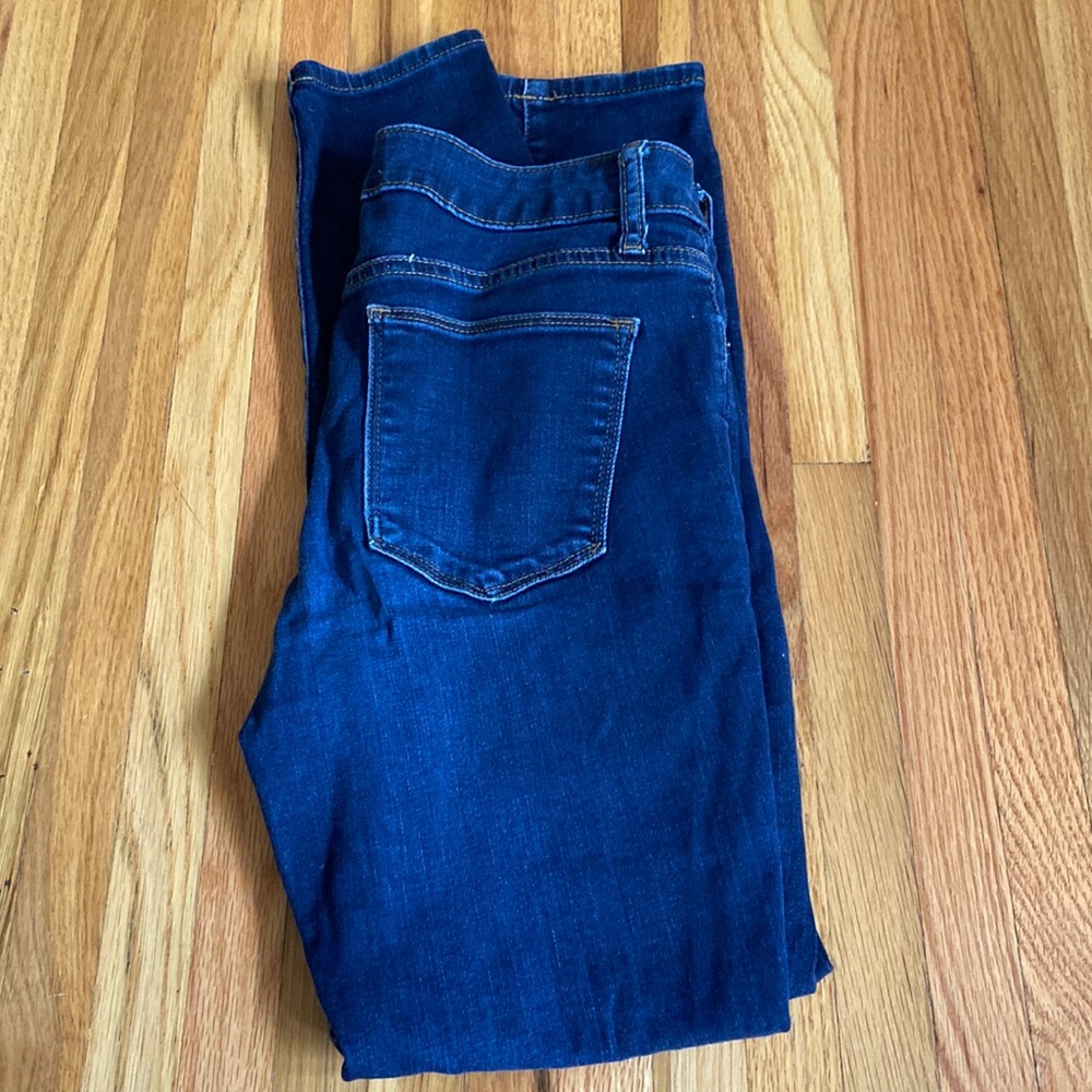 Gap 28R Curvy True Skinny Jean - Dark Wash
